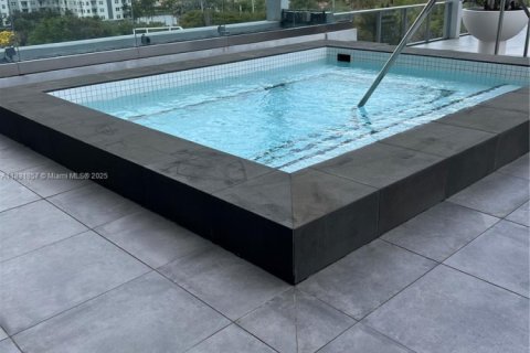 Copropriété à louer à Sunrise, Floride: 2 chambres, 81.48 m2 № 1979605 - photo 5