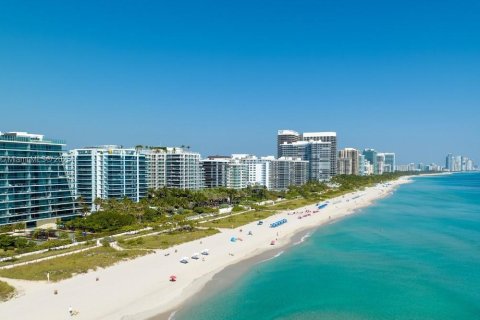 Condominio en alquiler en Surfside, Florida, 2 dormitorios, 146.69 m2 № 2012918 - foto 25