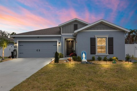 House in Lake Wales, Florida 4 bedrooms, 179.77 sq.m. № 1759765 - photo 1