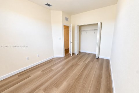 Touwnhouse à louer à Homestead, Floride: 3 chambres, 169.92 m2 № 2405927 - photo 18