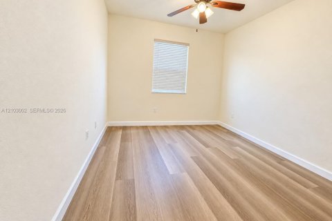 Touwnhouse à louer à Homestead, Floride: 3 chambres, 169.92 m2 № 2405927 - photo 20
