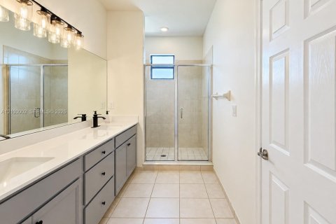 Touwnhouse à louer à Homestead, Floride: 3 chambres, 169.92 m2 № 2405927 - photo 12
