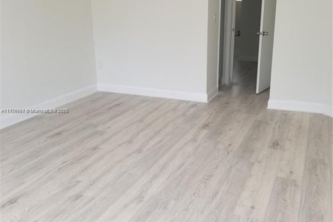 Condominio en venta en Miami, Florida, 1 dormitorio, 96.25 m2 № 1860186 - foto 7