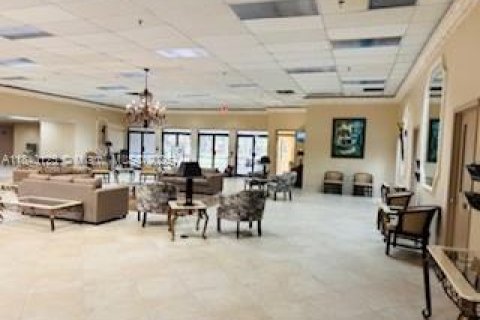 Condo in Lake Worth, Florida, 2 bedrooms № 1981740 - photo 18