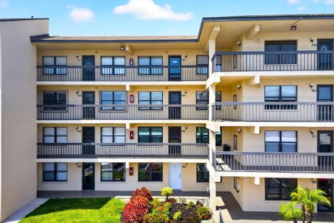 Condominio en Bradenton, Florida, 2 dormitorios № 2110557