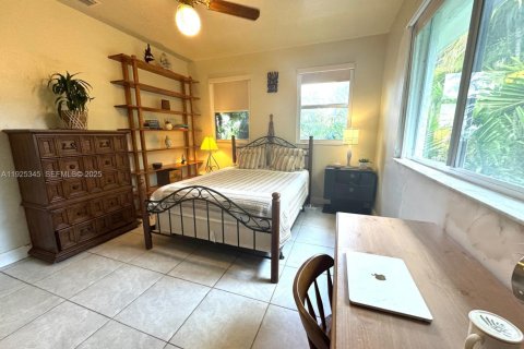 Снять в аренду коммерческую недвижимость в Бей-Харбор-Айлендс, Флорида 1 спальня, 190.73м2, № 1983887 - фото 5