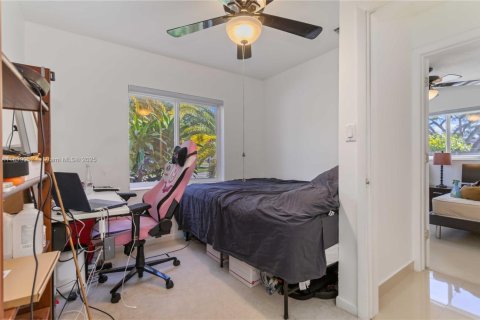 Villa ou maison à vendre à Miami, Floride: 4 chambres, 157.93 m2 № 1950922 - photo 20