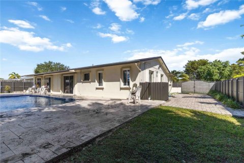 Villa ou maison à vendre à Miami, Floride: 4 chambres, 157.93 m2 № 1950922 - photo 26