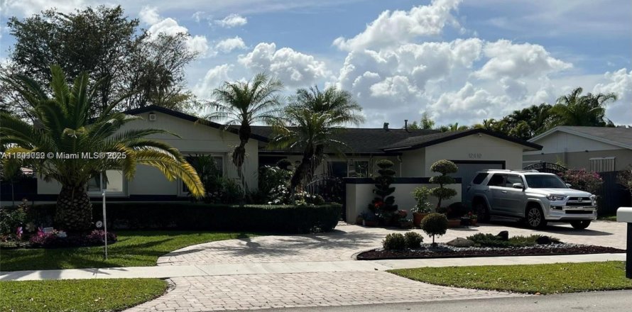 Villa ou maison à Miami, Floride 4 chambres, 157.93 m2 № 1950922