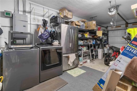 Villa ou maison à vendre à Miami, Floride: 4 chambres, 157.93 m2 № 1950922 - photo 21