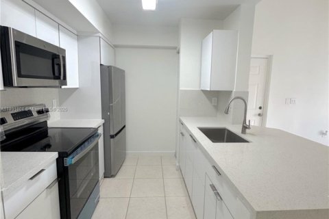Appartement à louer à Pembroke Pines, Floride: 1 chambre, 68.93 m2 № 1943895 - photo 5