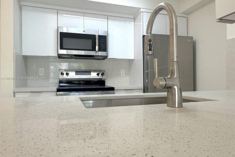 Appartement à louer à Pembroke Pines, Floride: 1 chambre, 68.93 m2 № 1943895 - photo 14