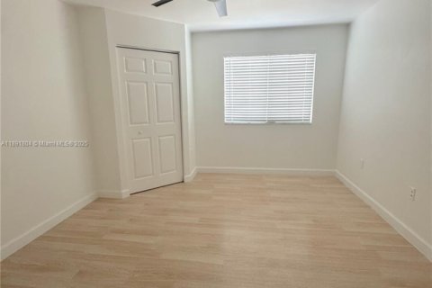 Appartement à louer à Pembroke Pines, Floride: 1 chambre, 68.93 m2 № 1943895 - photo 25