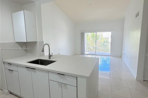 Appartement à louer à Pembroke Pines, Floride: 1 chambre, 68.93 m2 № 1943895 - photo 7