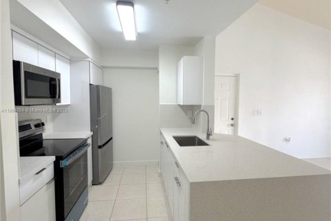Appartement à louer à Pembroke Pines, Floride: 1 chambre, 68.93 m2 № 1943895 - photo 6