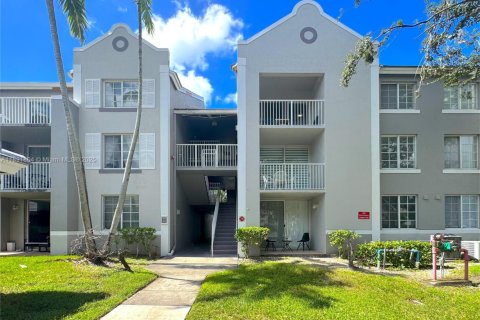 Appartement à louer à Pembroke Pines, Floride: 1 chambre, 68.93 m2 № 1943895 - photo 1