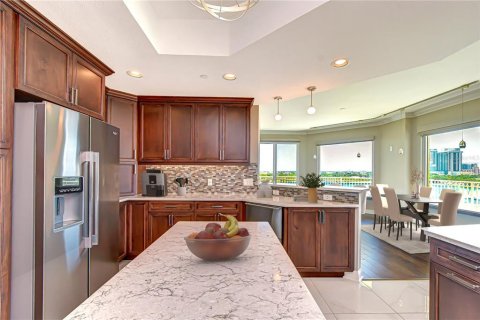 Condominio en venta en Saint Petersburg, Florida, 3 dormitorios, 306.58 m2 № 2094266 - foto 17