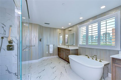 Condominio en venta en Saint Petersburg, Florida, 3 dormitorios, 306.58 m2 № 2094266 - foto 30