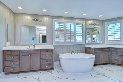 Condominio en venta en Saint Petersburg, Florida, 3 dormitorios, 306.58 m2 № 2094266 - foto 27