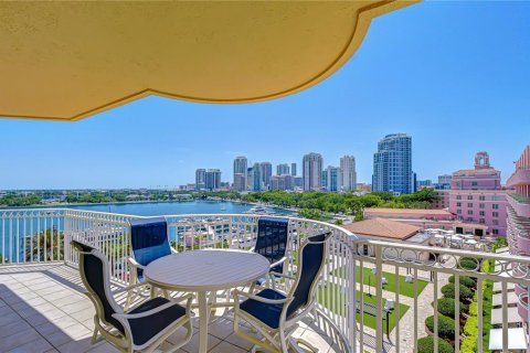 Condominio en venta en Saint Petersburg, Florida, 3 dormitorios, 306.58 m2 № 2094266 - foto 5