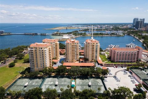 Condominio en venta en Saint Petersburg, Florida, 3 dormitorios, 306.58 m2 № 2094266 - foto 7