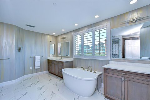 Condominio en venta en Saint Petersburg, Florida, 3 dormitorios, 306.58 m2 № 2094266 - foto 29