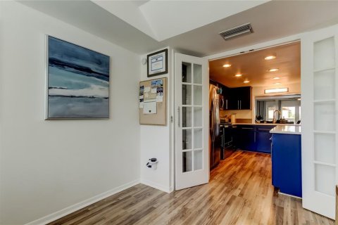 Condo in Indian Rocks Beach, Florida, 3 bedrooms  № 1794012 - photo 8