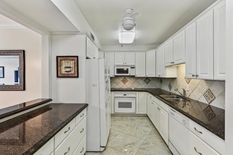 Купить кондоминиум в Помпано-Бич, Флорида 3 комнаты, 170.94м2, № 2177405 - фото 10