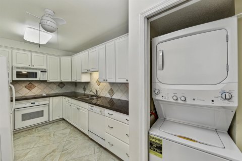 Купить кондоминиум в Помпано-Бич, Флорида 3 комнаты, 170.94м2, № 2177405 - фото 14
