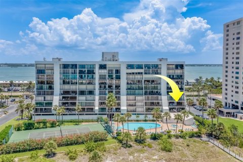 Condominio en alquiler en Clearwater, Florida, 2 dormitorios, 153.75 m2 № 1750656 - foto 2