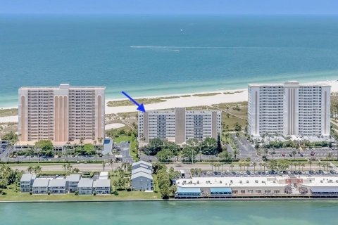 Condominio en alquiler en Clearwater, Florida, 2 dormitorios, 153.75 m2 № 1750656 - foto 1