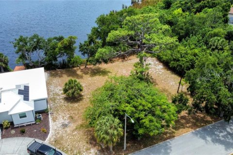 Terreno en venta en Tarpon Springs, Florida № 2095862 - foto 15