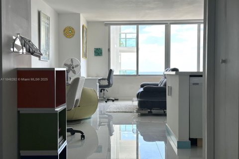 Copropriété à louer à Miami Beach, Floride: 63.36 m2 № 1844090 - photo 6
