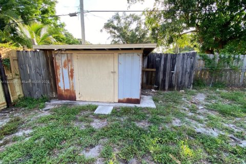 House in West Park, Florida 4 bedrooms, 116.31 sq.m. № 1790287 - photo 26