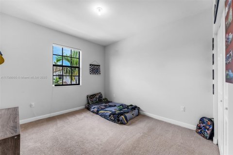 Townhouse in Homestead, Florida 3 bedrooms, 153.29 sq.m. № 1875384 - photo 20