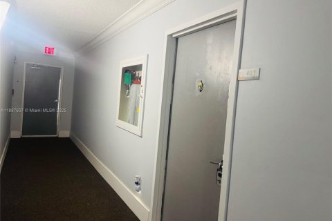 Снять в аренду кондоминиум в Норт-Майами, Флорида 2 спальни, 89.46м2, № 2019022 - фото 14