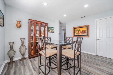 Villa ou maison à vendre à San Antonio, Floride: 2 chambres, 157.93 m2 № 2355150 - photo 19