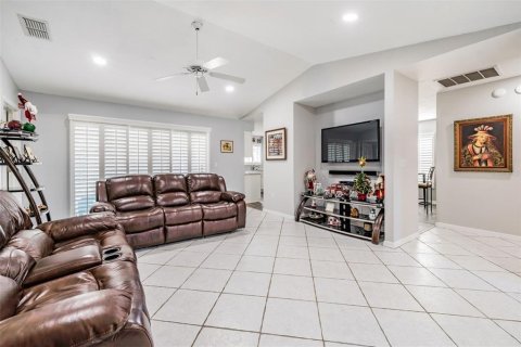Villa ou maison à vendre à San Antonio, Floride: 2 chambres, 157.93 m2 № 2355150 - photo 3