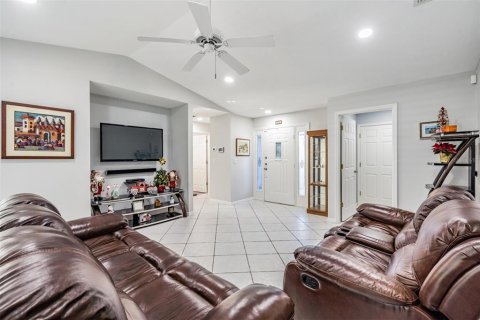 Villa ou maison à vendre à San Antonio, Floride: 2 chambres, 157.93 m2 № 2355150 - photo 18