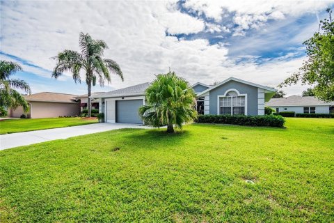 Villa ou maison à vendre à San Antonio, Floride: 2 chambres, 157.93 m2 № 2355150 - photo 6