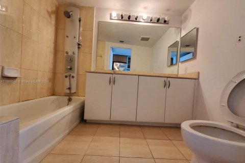 Condominio en venta en Miami, Florida, 47.19 m2 № 1985531 - foto 7
