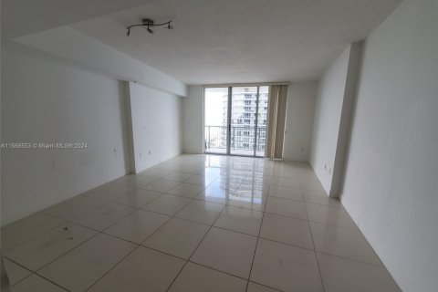 Condominio en venta en Miami, Florida, 47.19 m2 № 1985531 - foto 4