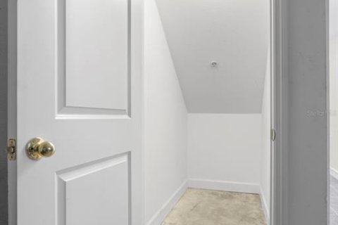 Townhouse in Tampa, Florida 3 bedrooms, 141.95 sq.m. № 1649269 - photo 28