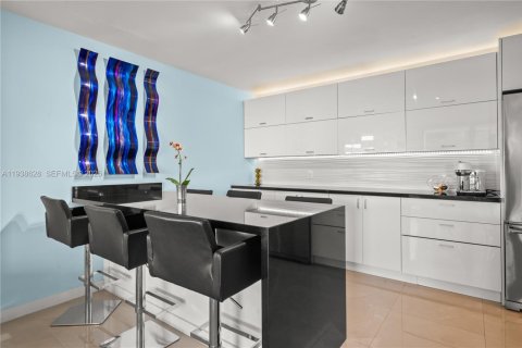 Copropriété à vendre à Miami, Floride: 2 chambres, 127.74 m2 № 1996859 - photo 9