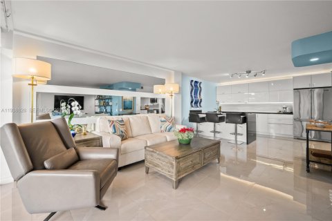 Copropriété à vendre à Miami, Floride: 2 chambres, 127.74 m2 № 1996859 - photo 8