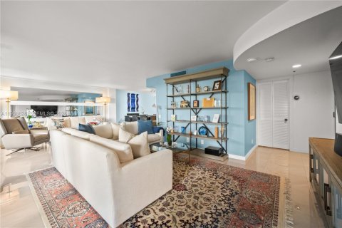 Copropriété à vendre à Miami, Floride: 2 chambres, 127.74 m2 № 1996859 - photo 6