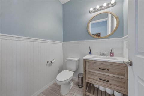 Casa en venta en Wesley Chapel, Florida, 6 dormitorios, 388.42 m2 № 2201500 - foto 29