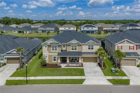 Casa en venta en Wesley Chapel, Florida, 6 dormitorios, 388.42 m2 № 2201500 - foto 7
