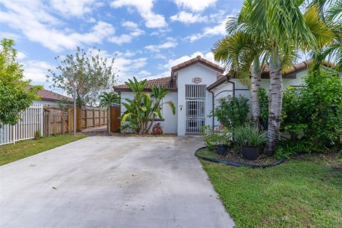Villa ou maison à vendre à Homestead, Floride: 3 chambres, 143.53 m2 № 1826047 - photo 3