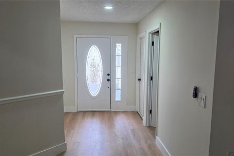 Casa en venta en Apopka, Florida, 3 dormitorios, 136.38 m2 № 2202321 - foto 4
